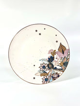 Load image into Gallery viewer, Batik Beige Dinnerware Sets