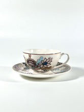 Load image into Gallery viewer, Batik Beige Dinnerware Sets