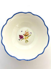 Load image into Gallery viewer, Philippine Handsome Sunbird Bowls Set of 4