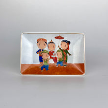 Load image into Gallery viewer, Sayaw  Series Trinket Dish in a Kraft Box
